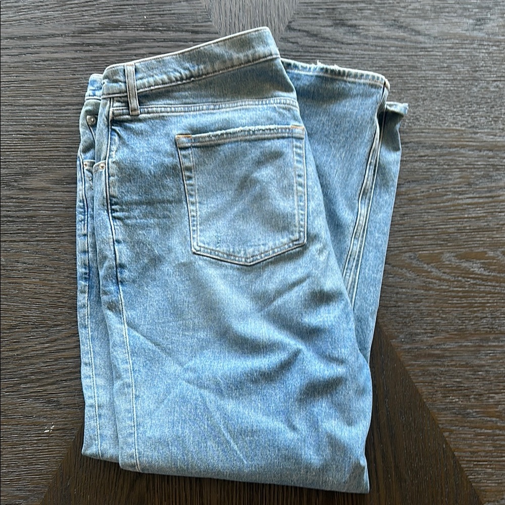 Abercrombie & Fitch 90s straight high rise curve love jeans 35R. Crossover waist